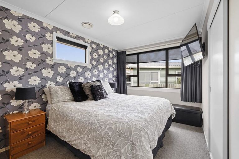 Photo of property in 28 Kingsford Street, Bell Block, New Plymouth, 4312