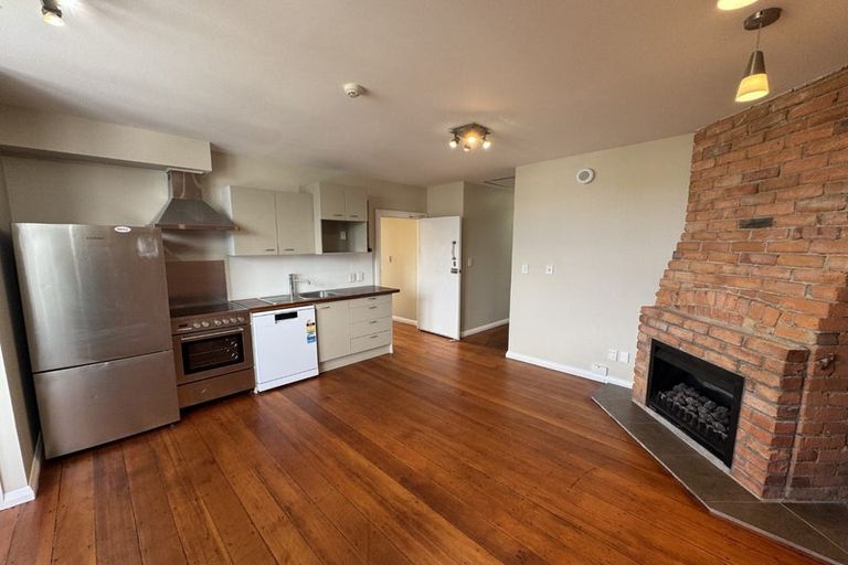 Photo of property in 77 Brougham Street, Mount Victoria, Wellington, 6011