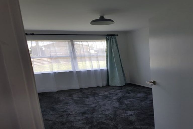 Photo of property in 2/15 Tasman Drive, Opaheke, Papakura, 2113