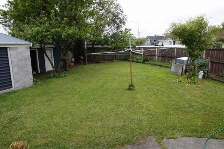 Photo of property in 96 Clyde Road, Ilam, Christchurch, 8041