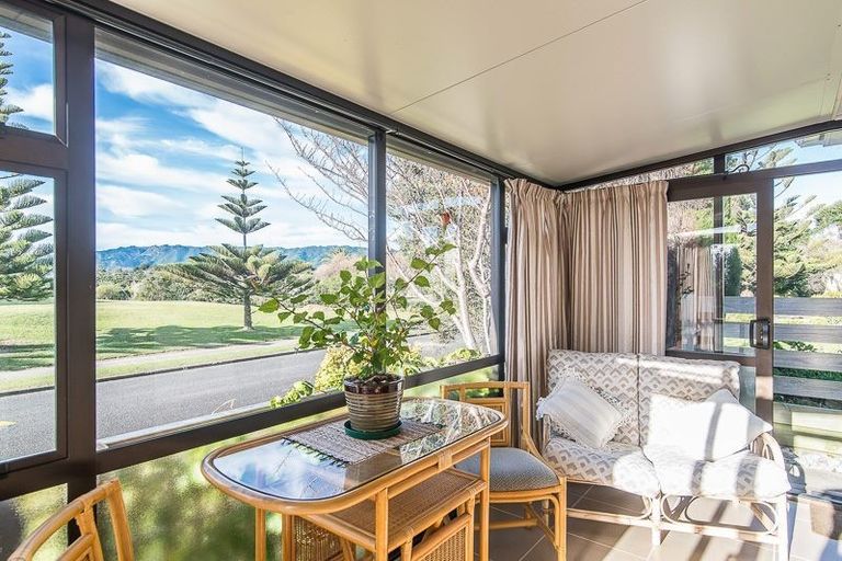 Photo of property in 40 Eruini Street, Waikanae Beach, Waikanae, 5036