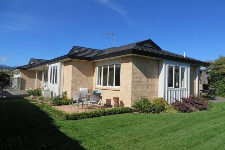 Photo of property in 4 Burnfield Way, Levin, 5510