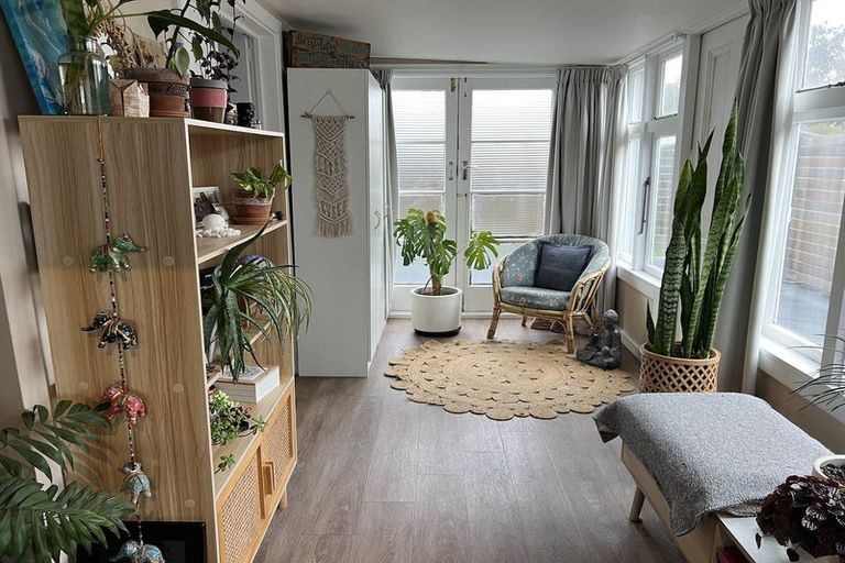 Photo of property in 5 Marine Parade, North New Brighton, Christchurch, 8083