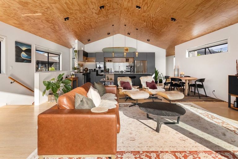 Photo of property in 45a Gulf View Road, Murrays Bay, Auckland, 0630
