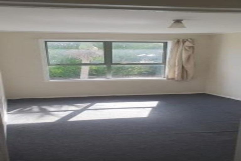 Photo of property in 2/73a Russell Road, Manurewa, Auckland, 2102