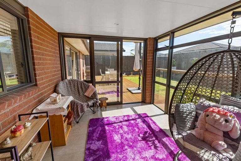 Photo of property in 6 Magnolia Crescent, Tawhero, Whanganui, 4501