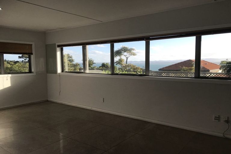 Photo of property in 86 Hadfield Street, Beach Haven, Auckland, 0626