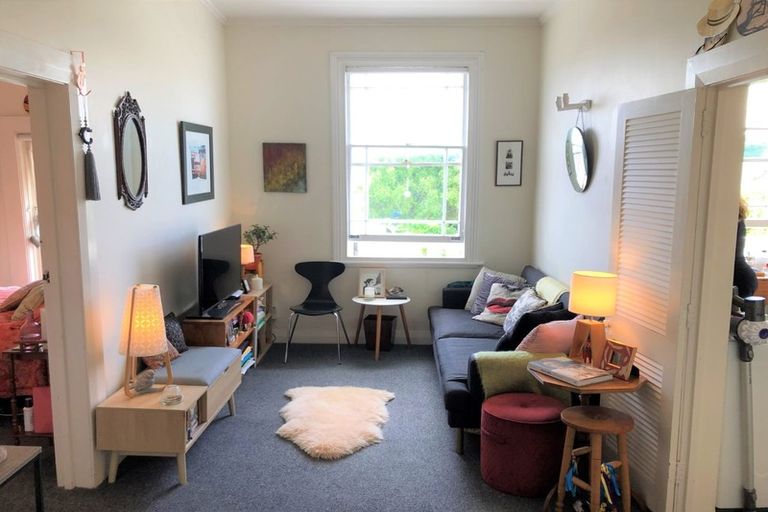 Photo of property in 7 Queens Parade, Devonport, Auckland, 0624