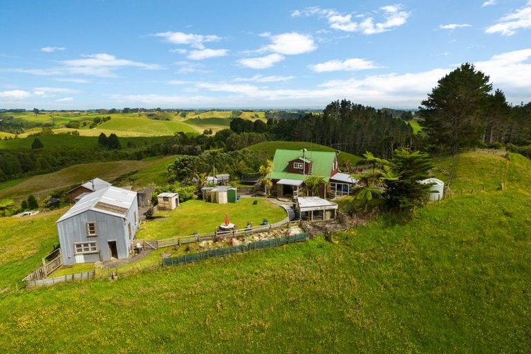 Photo of property in 173 Clarke Road, Huirangi, New Plymouth, 4373