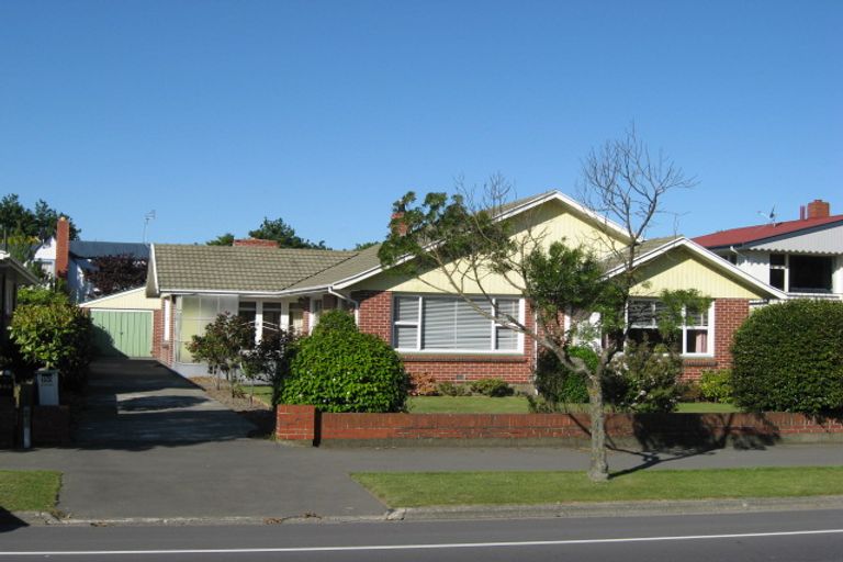 Photo of property in 350 Memorial Avenue, Burnside, Christchurch, 8053