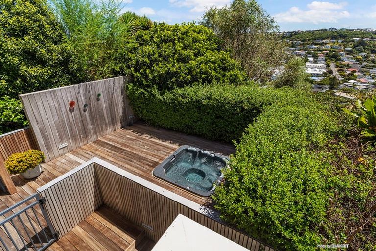 Photo of property in 79 Nevay Road, Miramar, Wellington, 6022