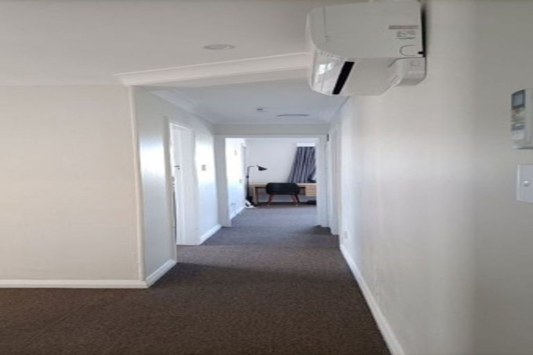 Photo of property in 9 Upper Lewisville Terrace, Thorndon, Wellington, 6011