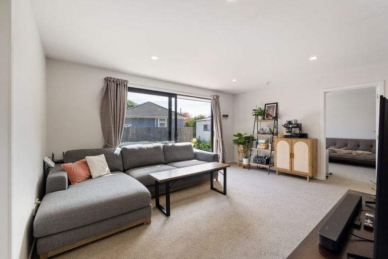 Photo of property in 2/19 Tensing Place, Sockburn, Christchurch, 8042