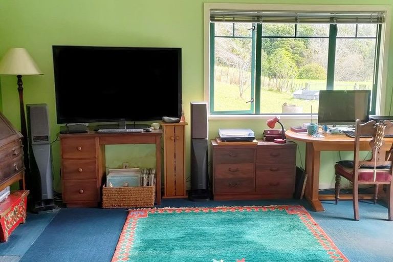 Photo of property in 215 Tara Road, Mangawhai, 0573