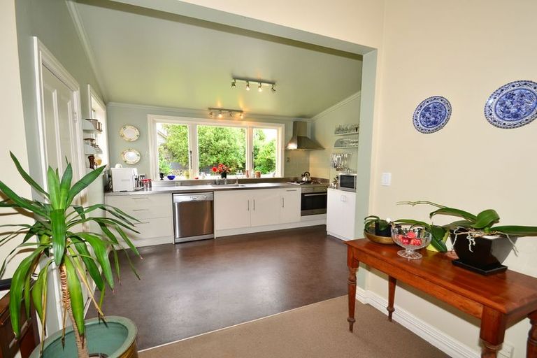 Photo of property in 69 Fitzroy Street, Caversham, Dunedin, 9012