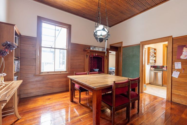 Photo of property in 54 Brightwater Terrace, Terrace End, Palmerston North, 4410