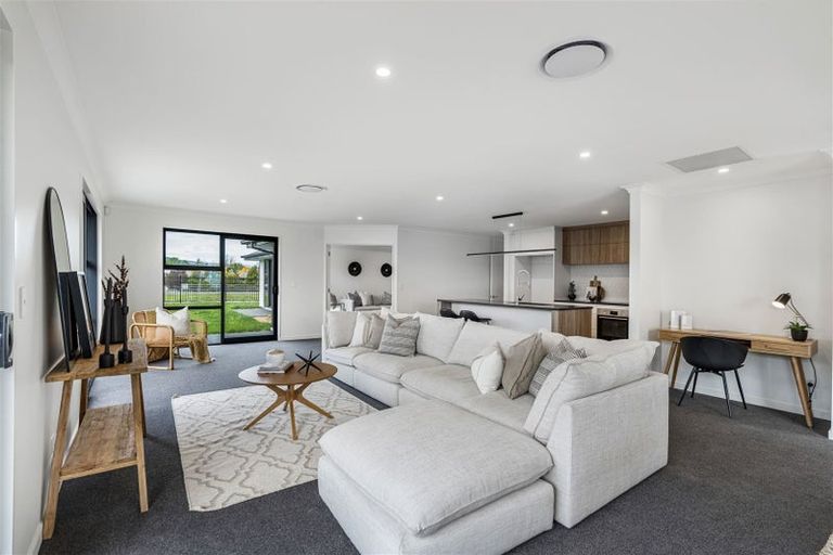 Photo of property in 42 Candlesticks Crescent, Lincoln, 7608