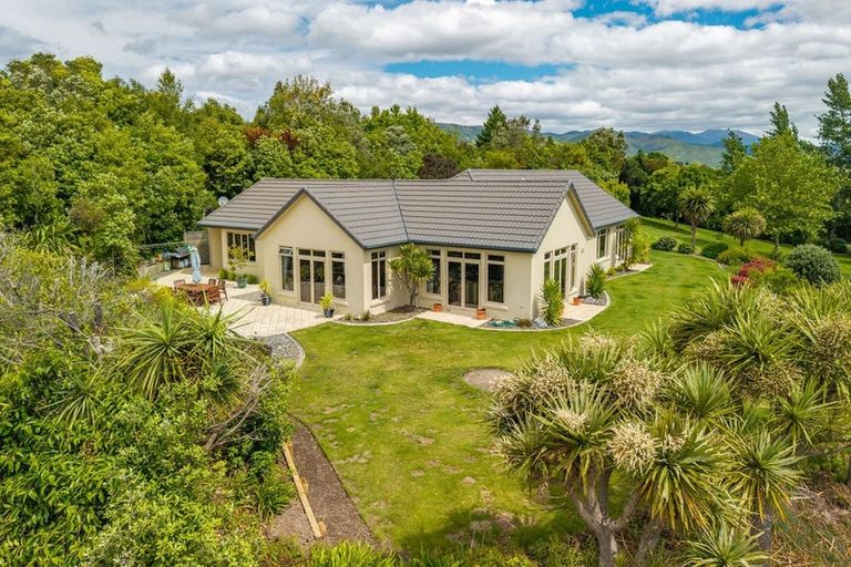 Photo of property in 96 Totara View Road, Wakefield, 7095