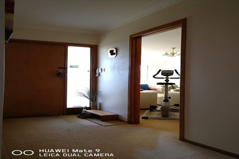 Photo of property in 3 Sorrel Crescent, Bucklands Beach, Auckland, 2012