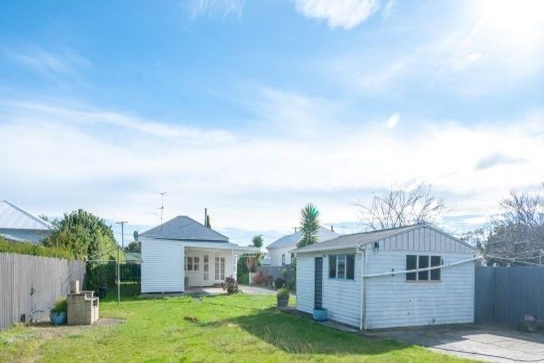Photo of property in 12 Waverley Street, Elgin, Gisborne, 4010