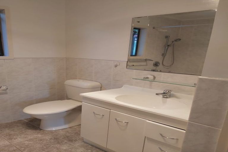 Photo of property in 2/34 Corunna Road, Milford, Auckland, 0620