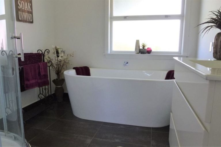 Photo of property in 11 Wilson Crescent, Karoro, Greymouth, 7805