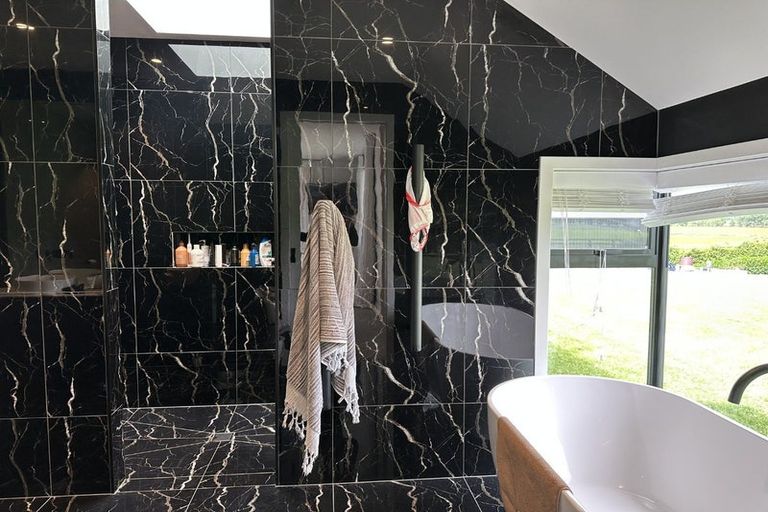 Photo of property in 97 Howard Road, Horsham Downs, Hamilton, 3281