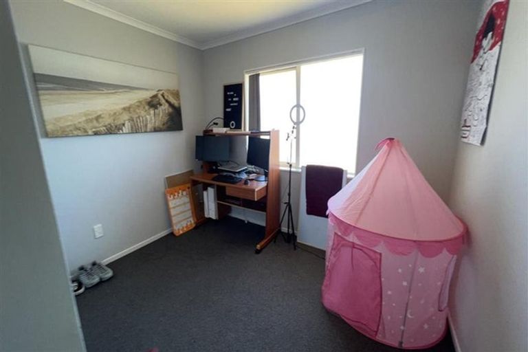 Photo of property in 14 Hawkley Close, Flat Bush, Auckland, 2019