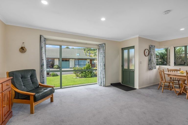 Photo of property in Redwood Village, 9/42 Main Road, Tawa, Wellington, 5028