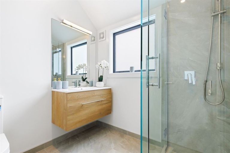 Photo of property in 2/51 Watford Street, Strowan, Christchurch, 8052