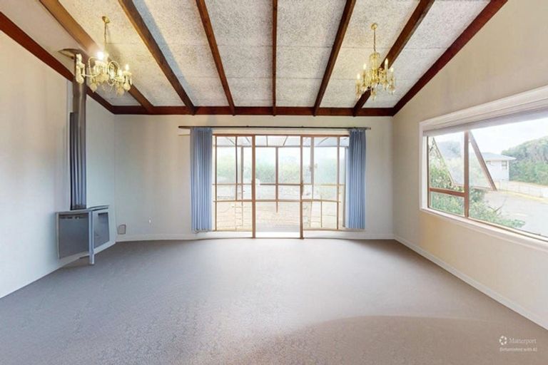 Photo of property in 2b Marine Parade, Otaki Beach, Otaki, 5512