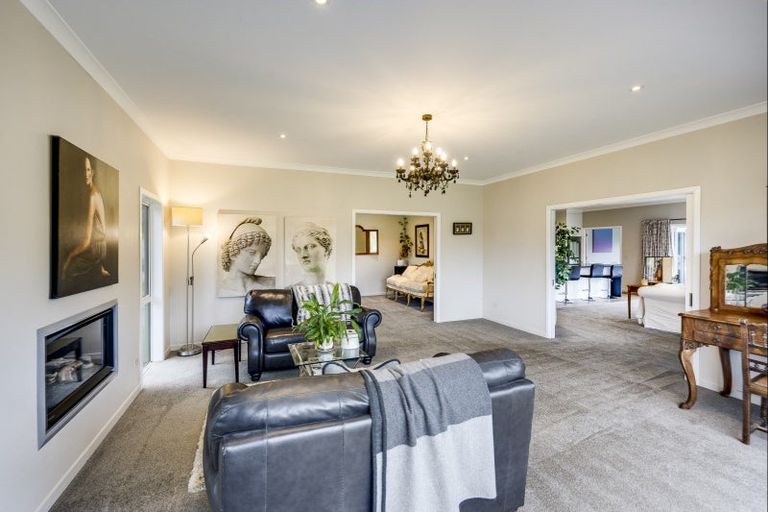 Photo of property in 254 Blackbarn Road, Havelock North, 4294