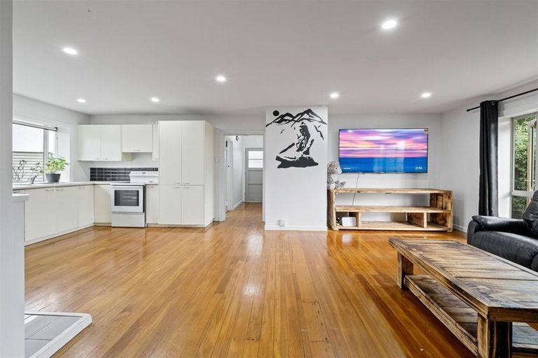 Photo of property in 33 Shelley Street, Rolleston, 7614