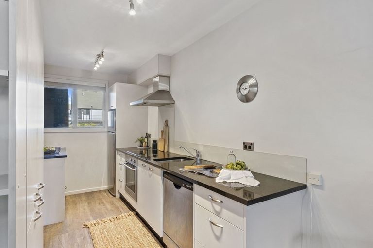 Photo of property in 4/100 Papanui Road, Merivale, Christchurch, 8014