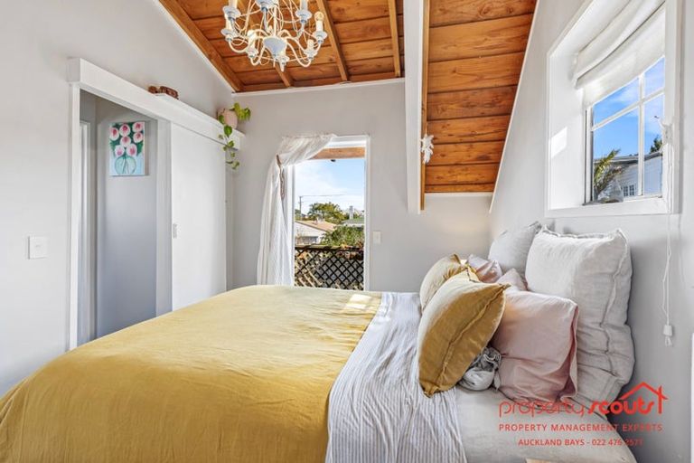 Photo of property in 2/221 Rangatira Road, Beach Haven, Auckland, 0626