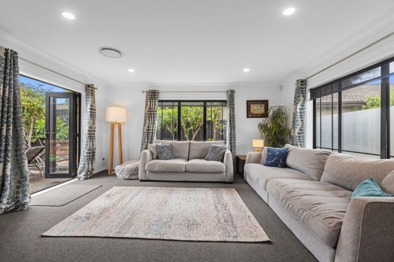 Photo of property in 46 Oriental Parade, Papamoa Beach, Papamoa, 3118