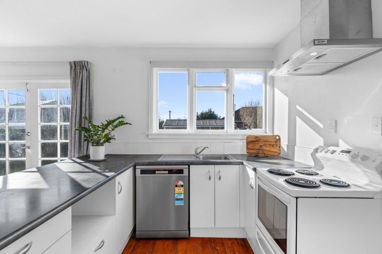 Photo of property in 96 Northcote Road, Northcote, Christchurch, 8052