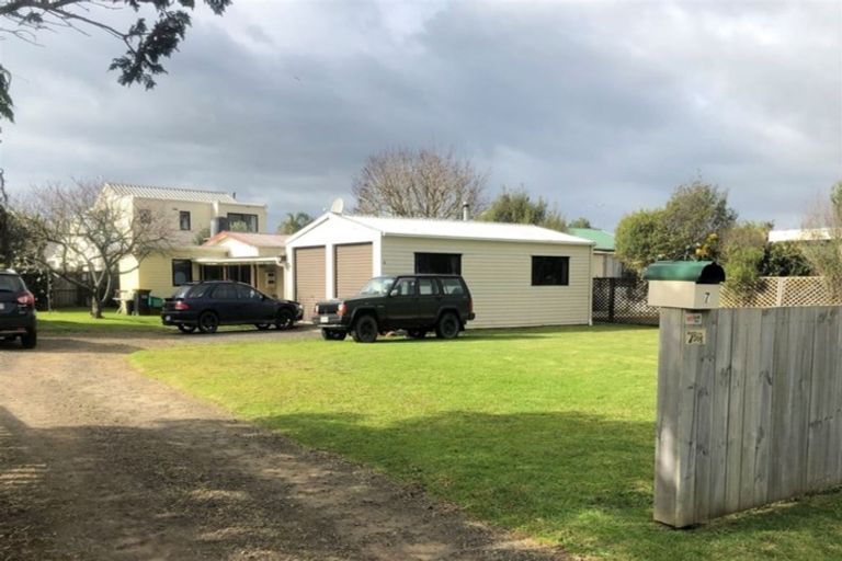 Photo of property in 7 Meadow Drive, Whitianga, 3510