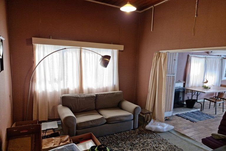 Photo of property in 18 Kent Street, Patea, 4520