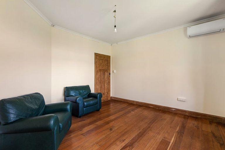 Photo of property in 17 Motueka Street, Ngaio, Wellington, 6035