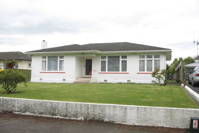 Photo of property in 64 Keeling Street, West End, Palmerston North, 4412