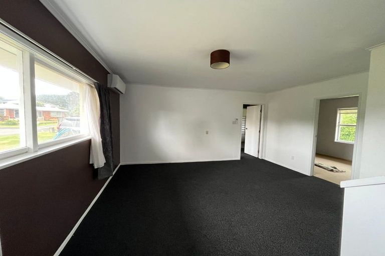 Photo of property in 11 Campbell Place, Pukehangi, Rotorua, 3015