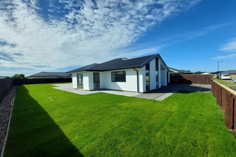 Photo of property in 3 Clonbunny Close, Rolleston, 7614