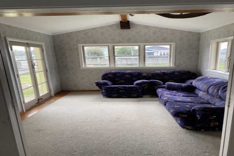 Photo of property in 20 Swinburn Street, Dannevirke, 4930