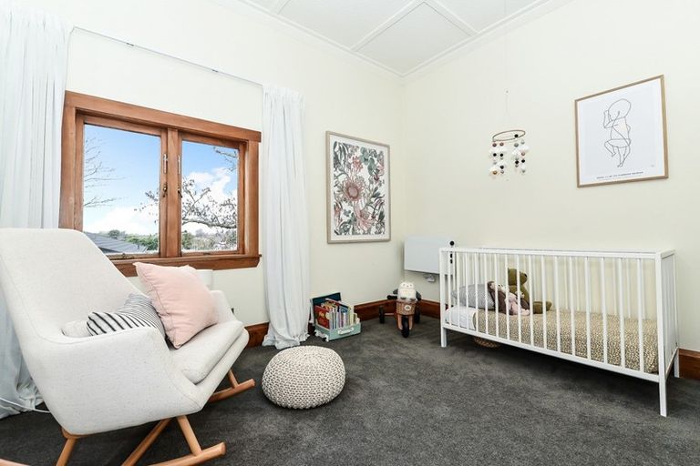 Photo of property in 75 Tuhikaramea Road, Dinsdale, Hamilton, 3204