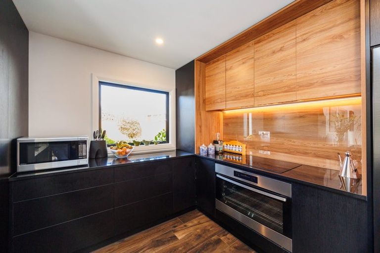 Photo of property in 21b Stewart Crescent, Hokowhitu, Palmerston North, 4410