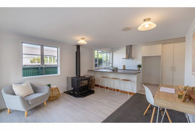 Photo of property in 7 Clouston Street, Saint Martins, Christchurch, 8022