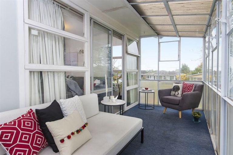 Photo of property in 36 Hobart Crescent, Wattle Downs, Auckland, 2103