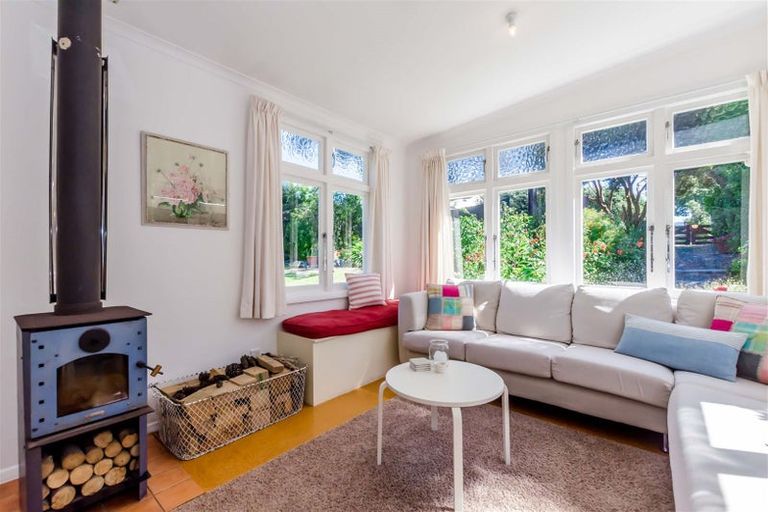 Photo of property in 42 Field Way, Waikanae Beach, Waikanae, 5036