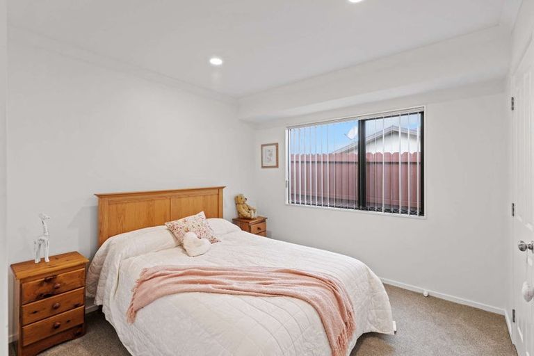 Photo of property in 81 Riverside Drive, Waiuku, 2123